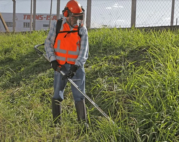 Aluguel de roçadeira